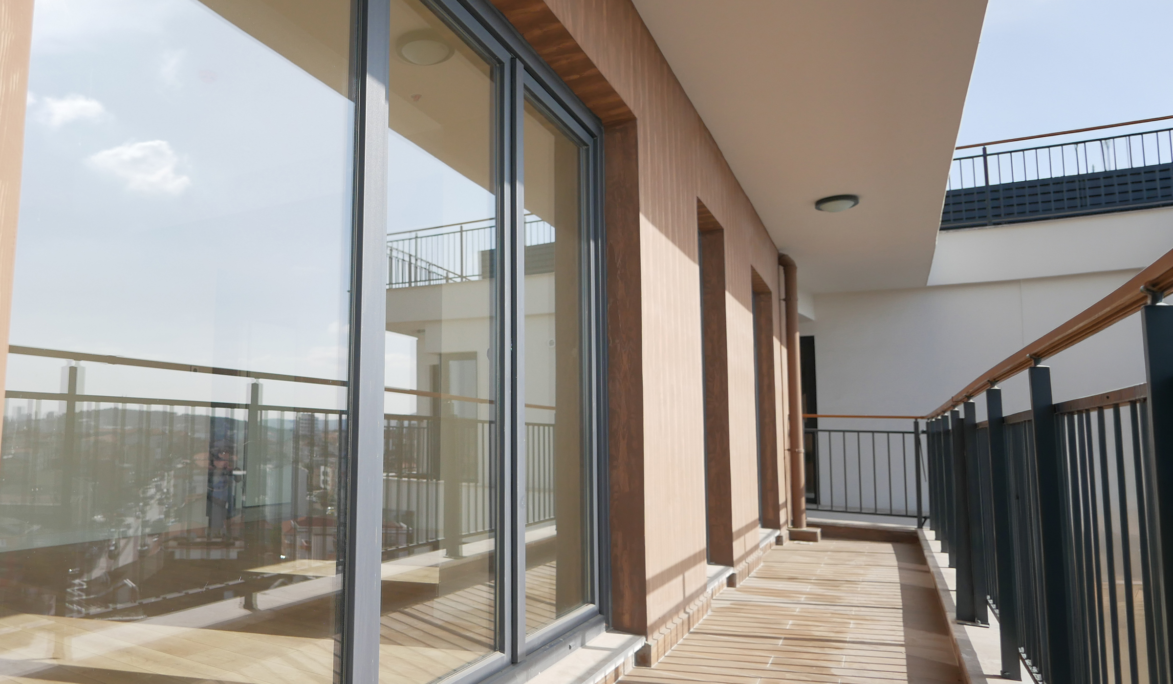 Ventanal o corredera de aluminio en vivienda